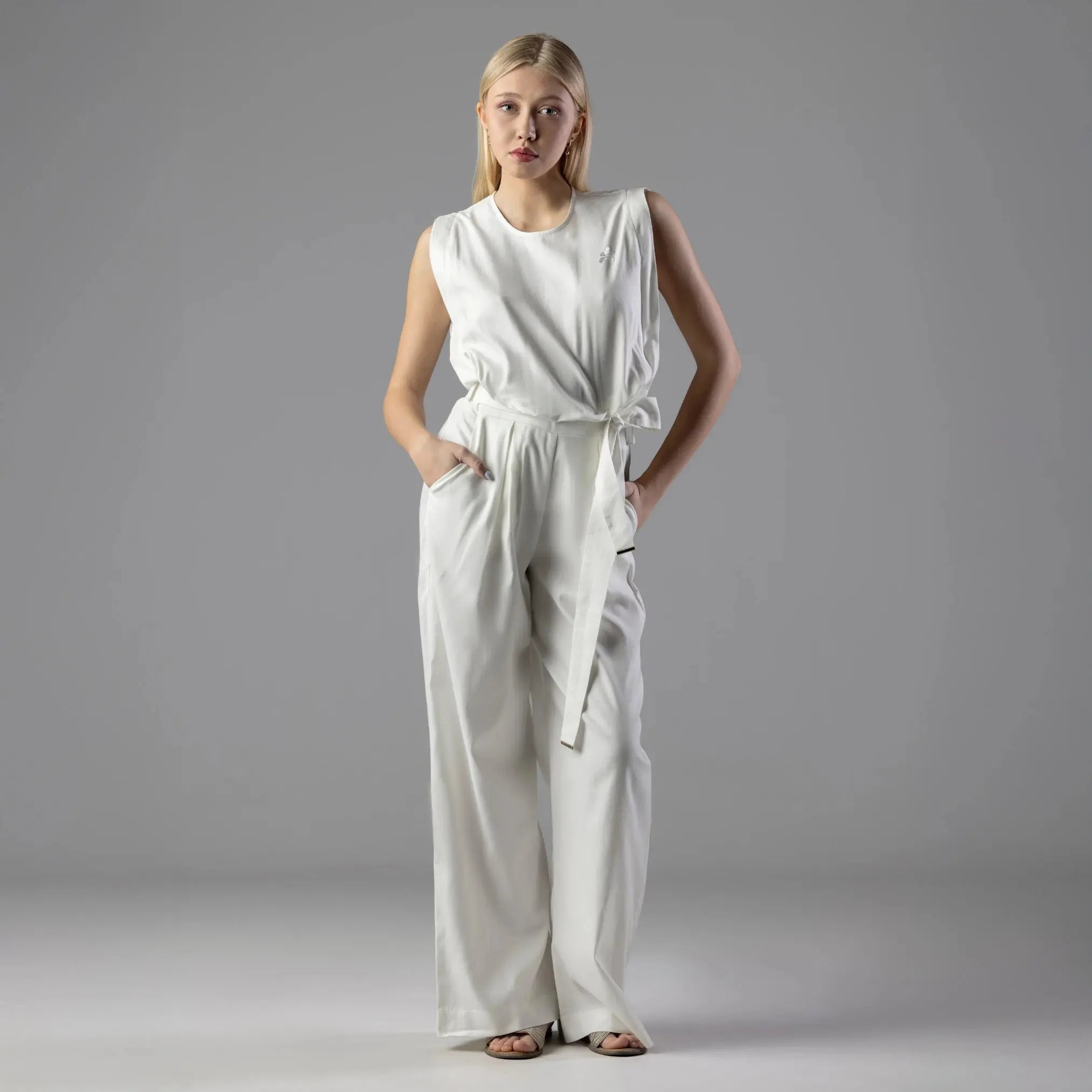 Combinaison Longue Blanche Ceinturée Moda di Christine