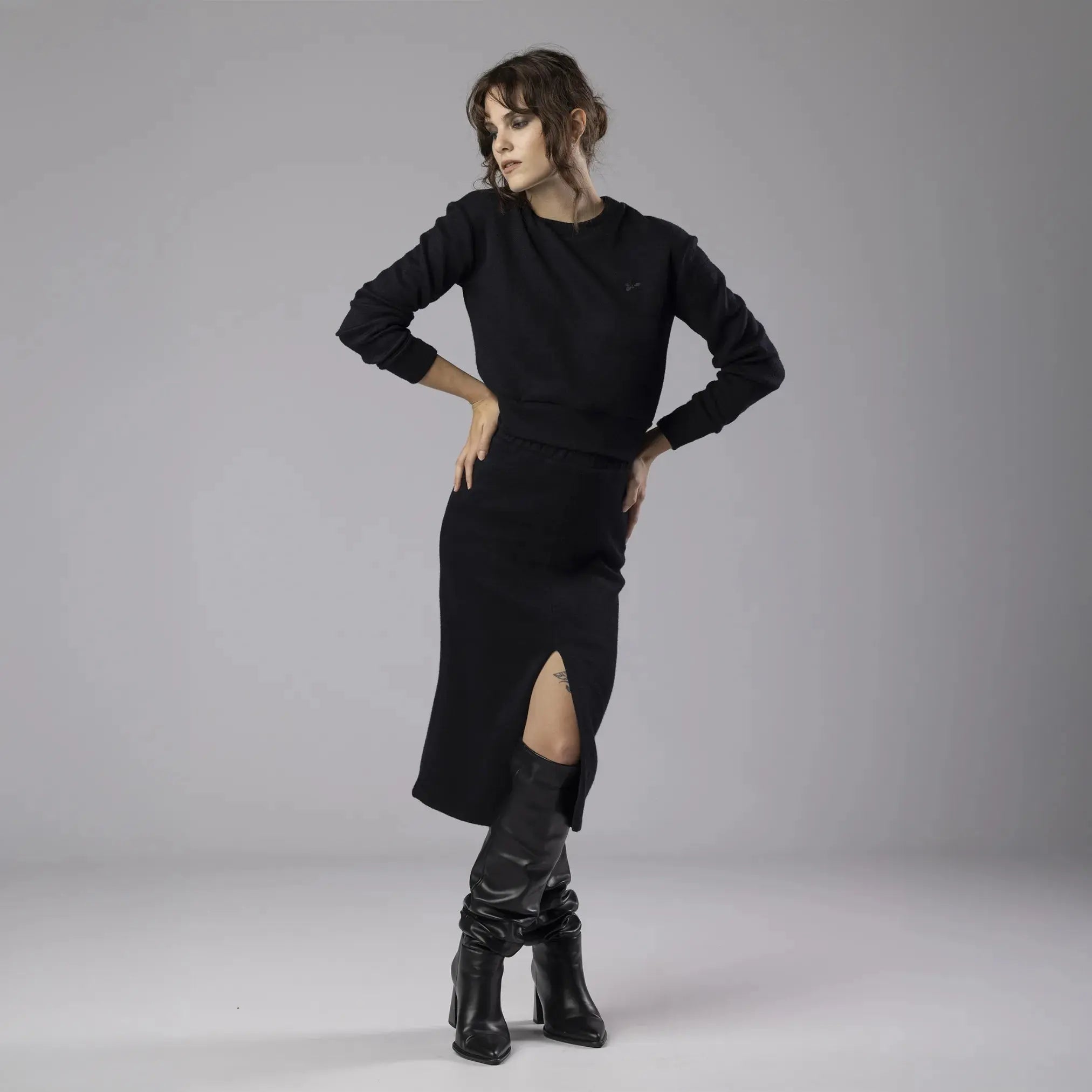 Jupe Noire en Maille avec Fente Frontale Moda di Christine