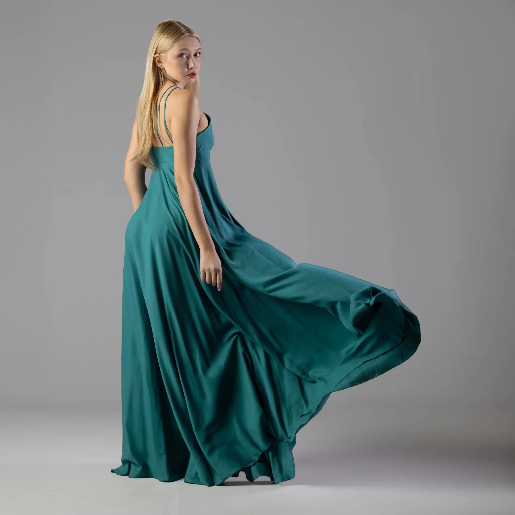 Robe Longue Verte Fluide à Bretelles Moda di Christine