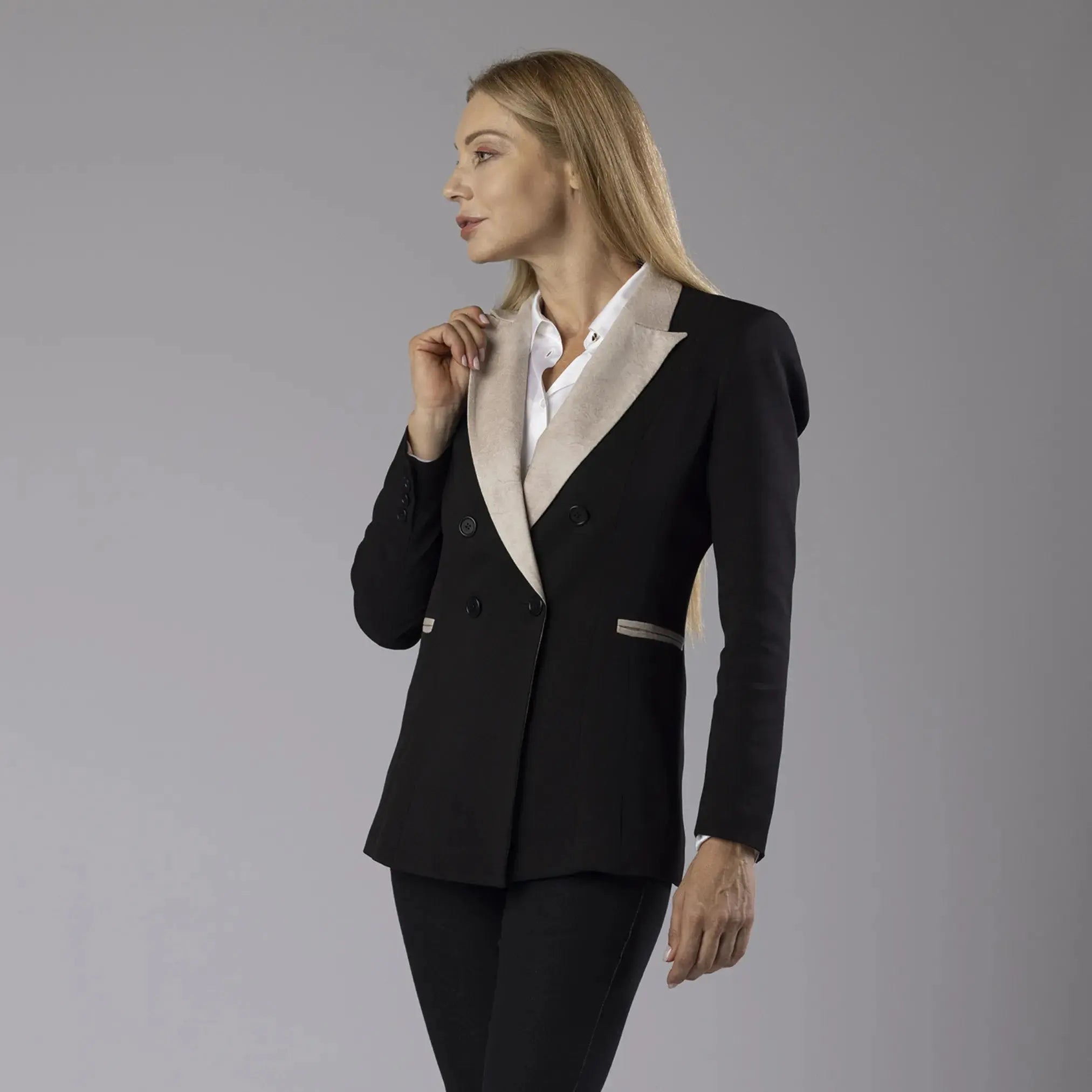 Veste Noire Croisée avec Col en Suède Moda di Christine