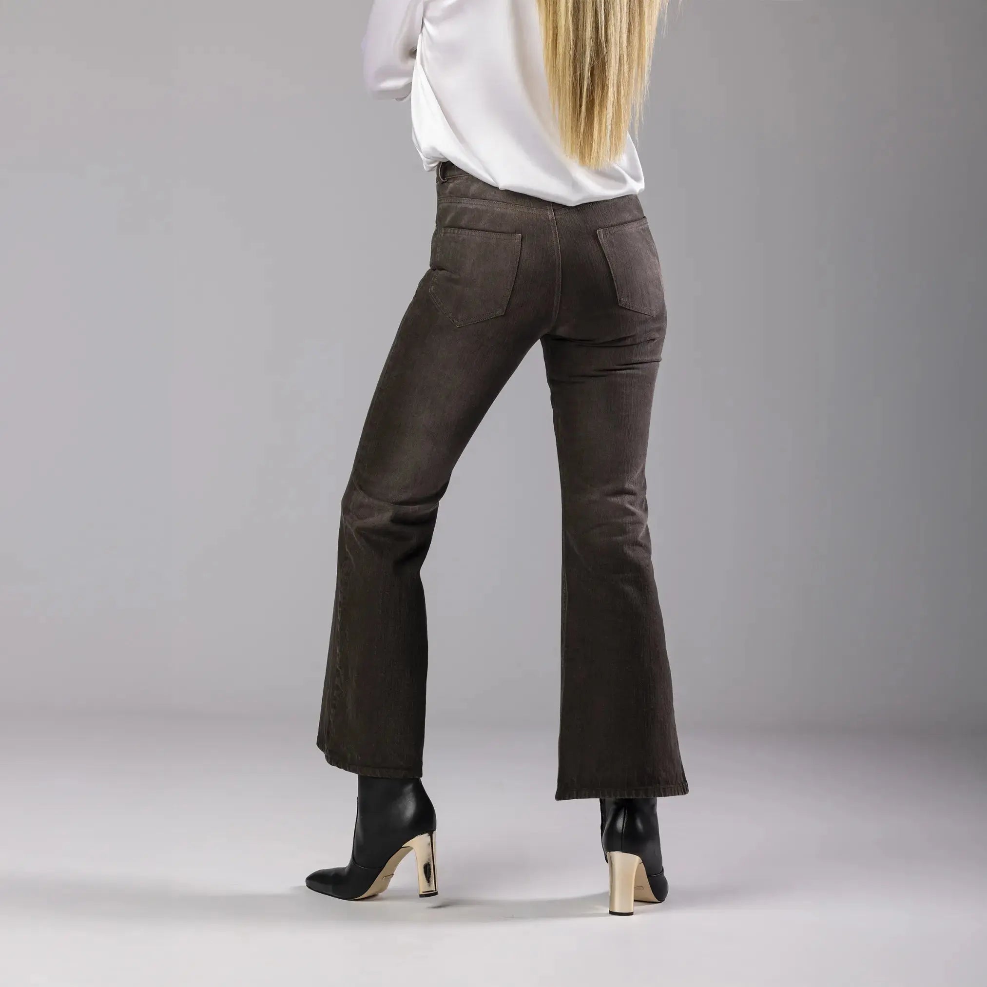 Jean Evasé en Coton Brun avec Broderie Orchidée Moda di Christine