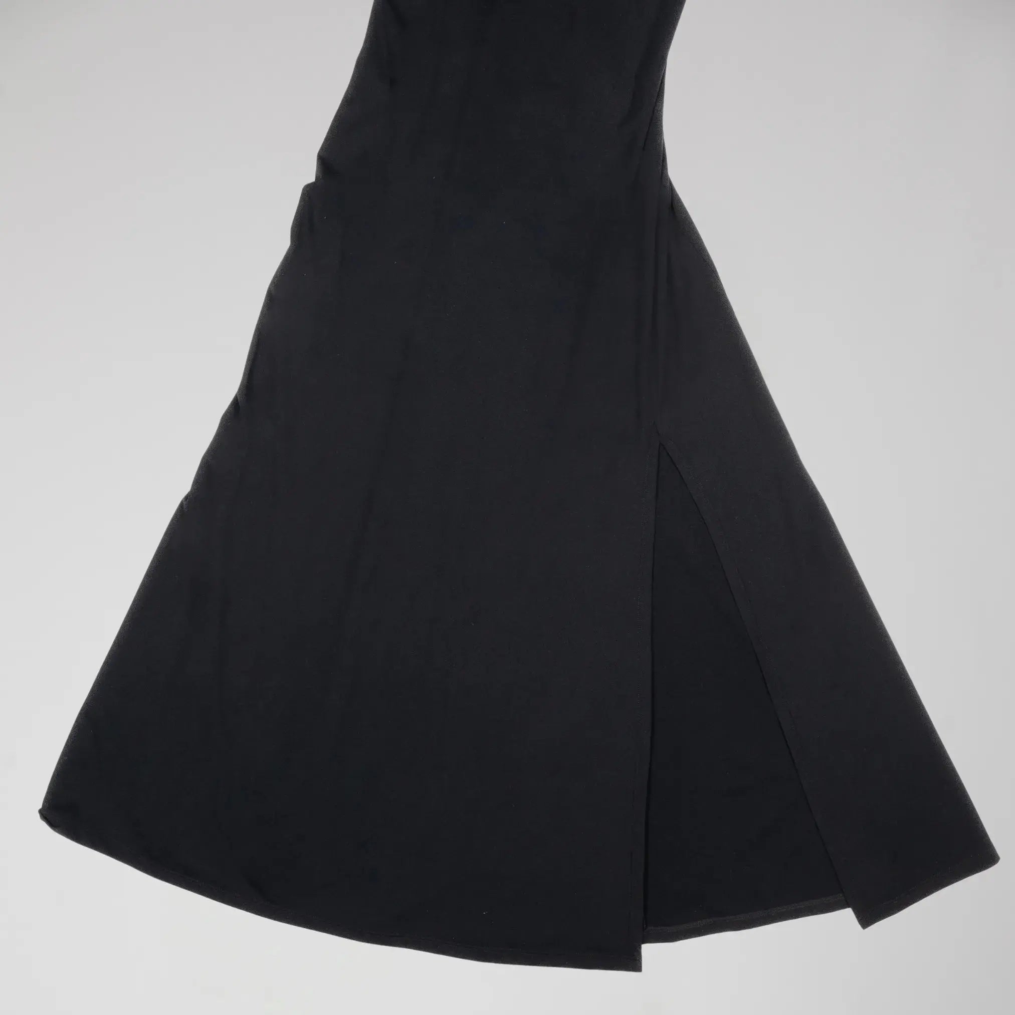 Robe Longue Noire avec Fente Latérale Moda di Christine